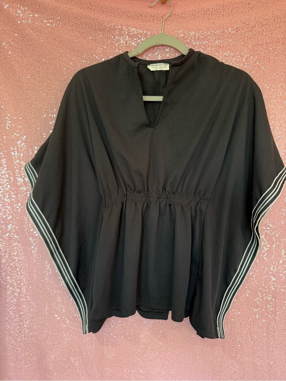 Source Unknown Black Tunic with Contrast Sleeve Stripes H10